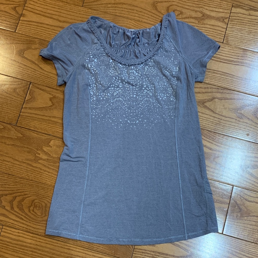 Lululemon reflective ruffle Women's Top
